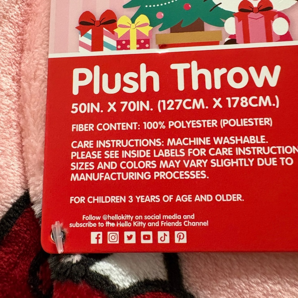Hello kitty snowman Christmas blanket. - Picture 6 of 7